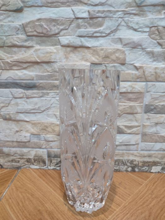 Хрустальная ваза