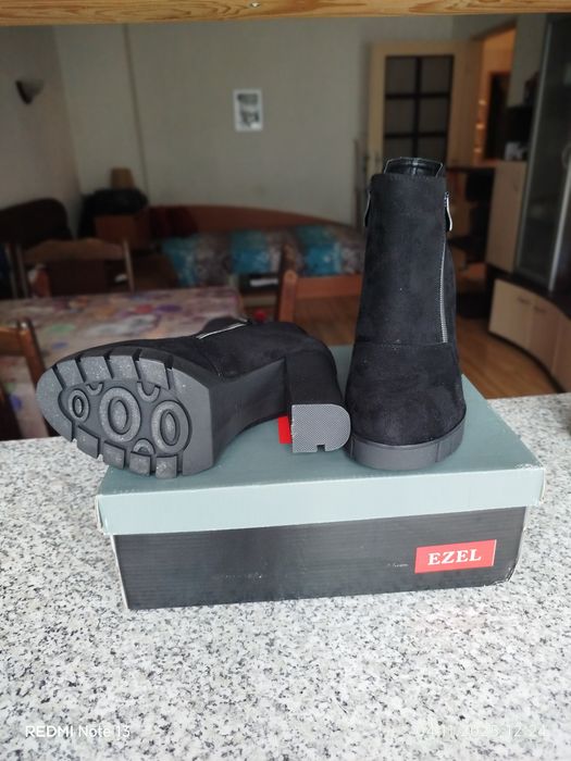 Продавам чисто нови боти