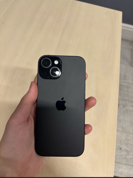 Айфон 15 .128 gb .99 емкость