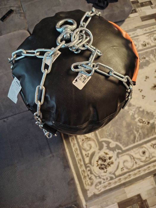 Vând sac de box de 32 kg