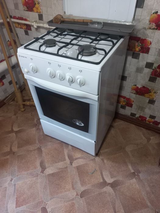 Продам Газовую плиту