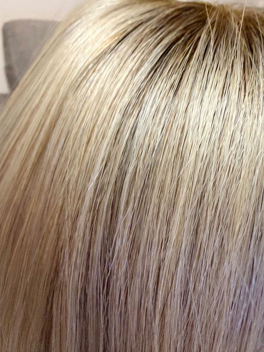 Перука от естествен косъм руса