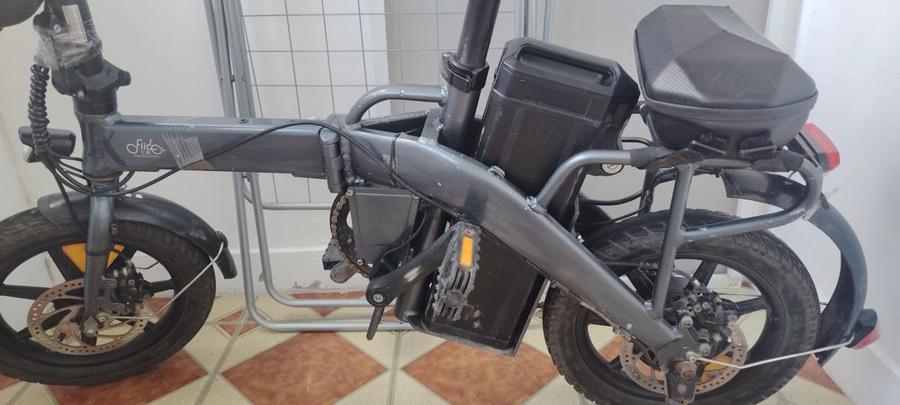 Bicicleta electrica pliabila cu acceleratie(full electric)