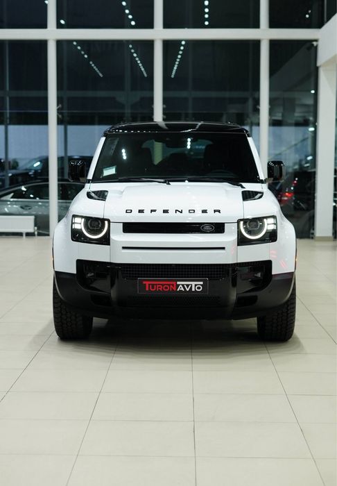 Land Rover Defender P300
