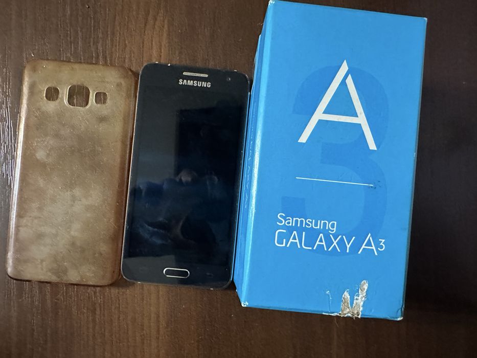 Продам Смартфон Samsung Galaxy A3 SM-A300F/DS