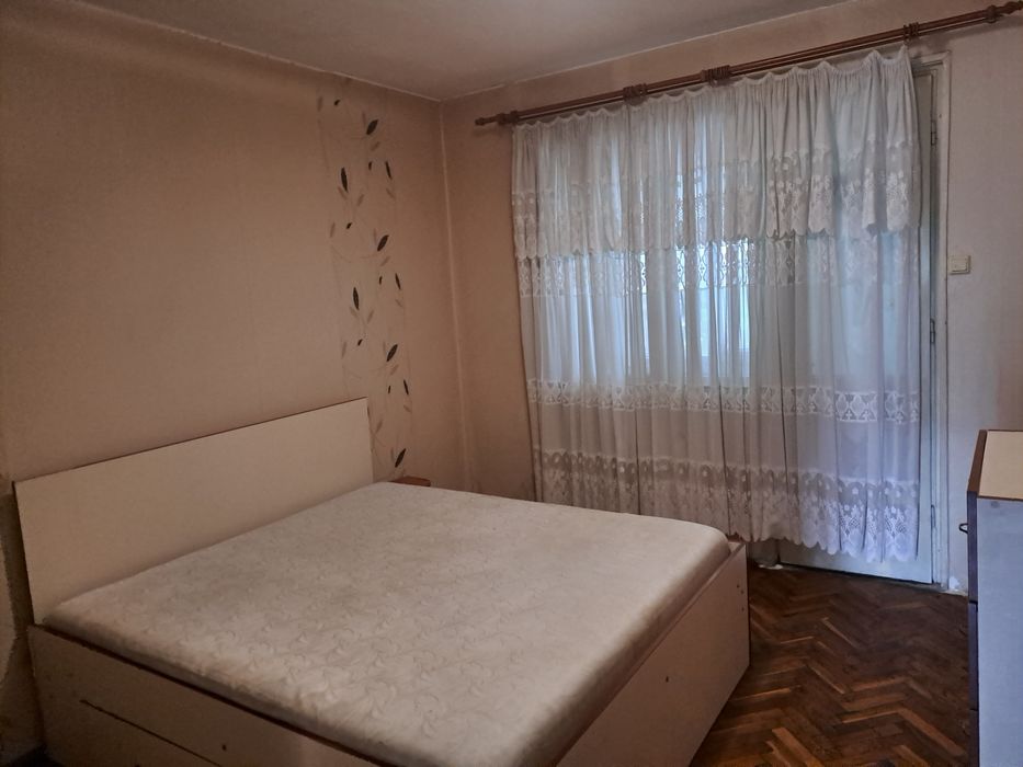 Под наем дългосрочно