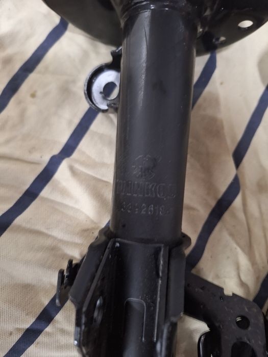 Продам амортизаторы honda crv