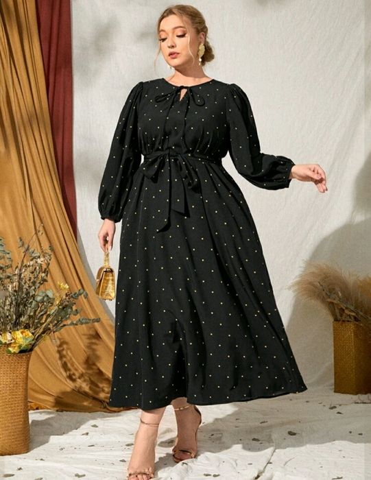 Rochie neagră cu buline