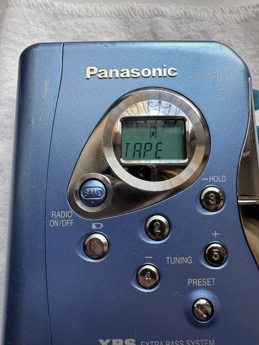 Аудио-кассетный плеер Panasonic RQ-CR18V