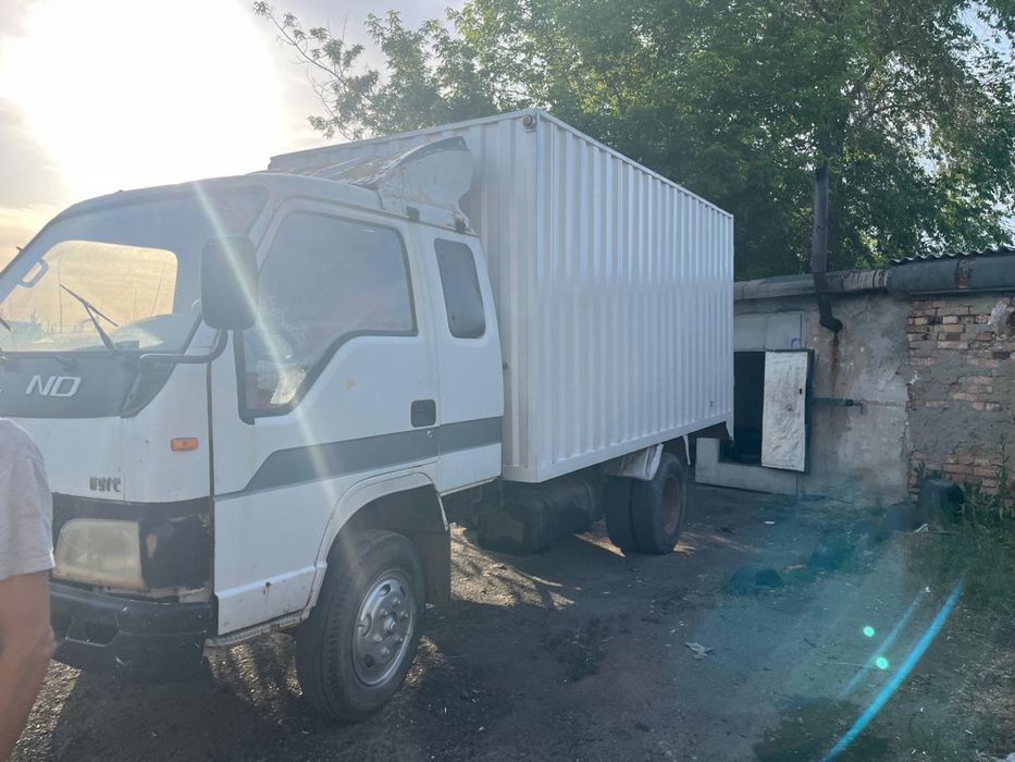 Продам срочно грузовик