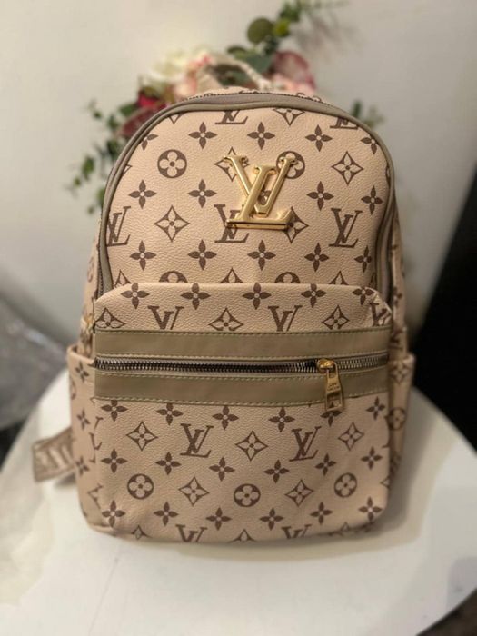 Genți și rucsacuri