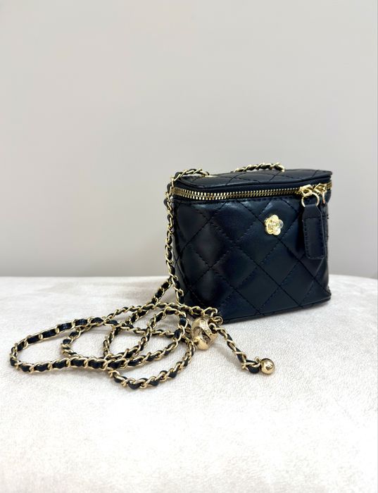 Дамска Мини черна чантичка