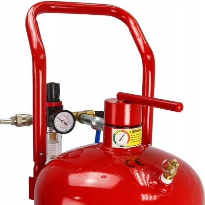 Пневматична пясъкоструйка 19 литра Mar-Pol