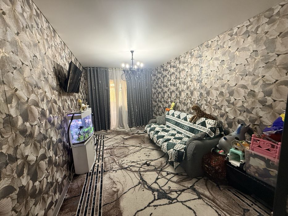 Продается квартира 2/5/5 Сергели 3 возле ярмарки