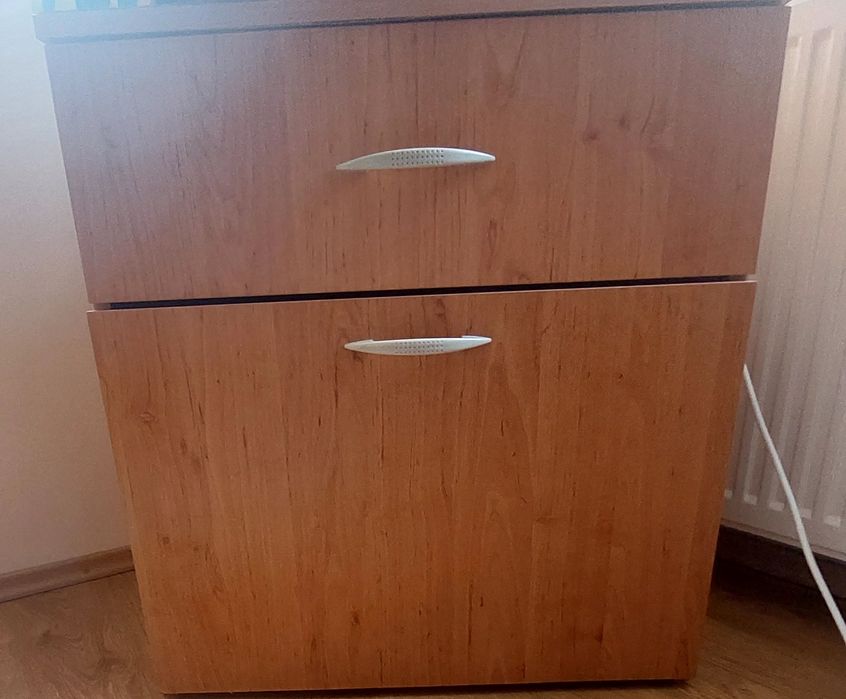 Спално обзавеждане - легло, гардероб, скрин