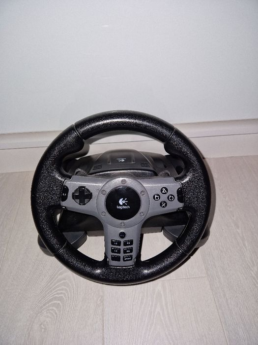 Vând Volan Logitech Driving Force Wirless!