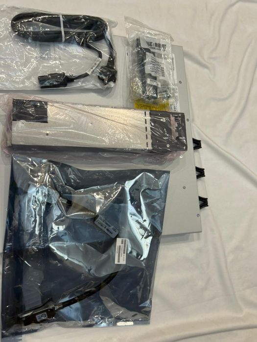 коммутатора Cisco C9300L-48P-4X-E