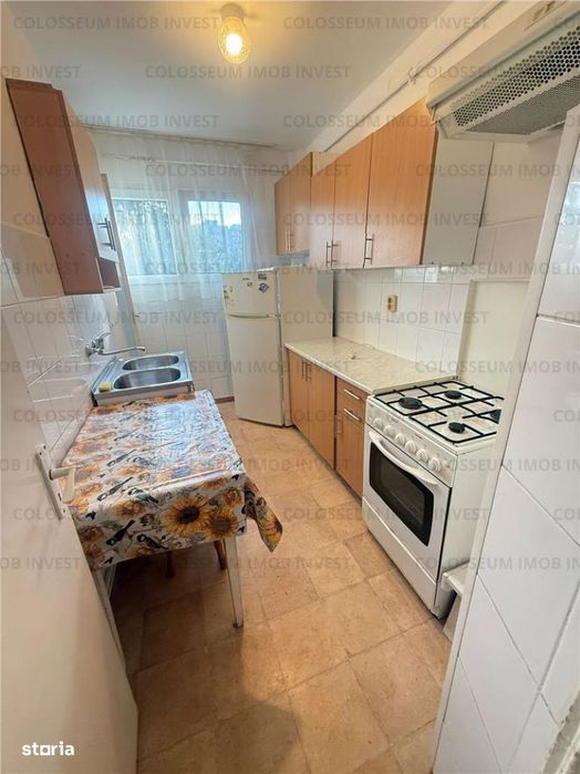 Piata Astra/Uranus apartament 2 camare mobilat etaj 2
