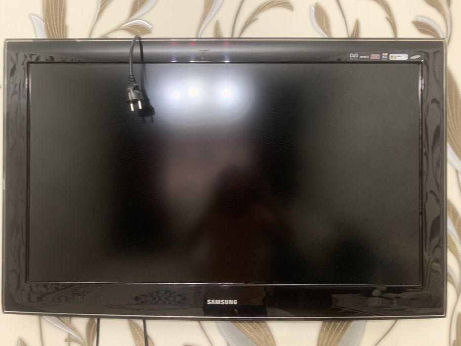 Телевизор большой