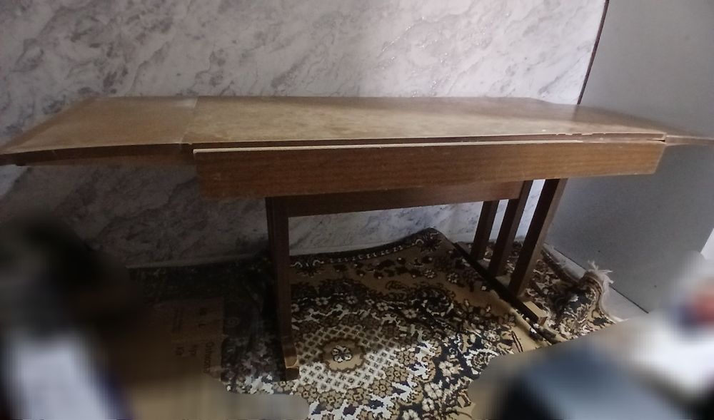 Стол сатылады. Бурынгы беккем стол