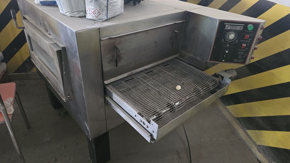 Питца канвейр печ апарат