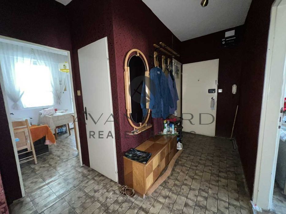 Продава се Тристаен апартамент в Пловдив, Христо Смирненски - 89 кв.м за 1261 €/кв.м - Снимка #7