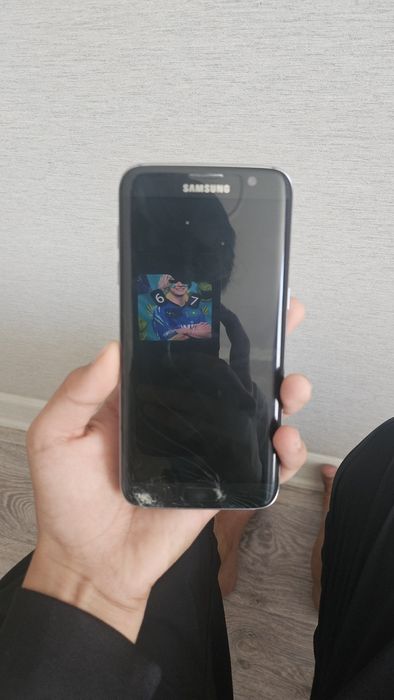 Продам с7 едже с трещиной на экране