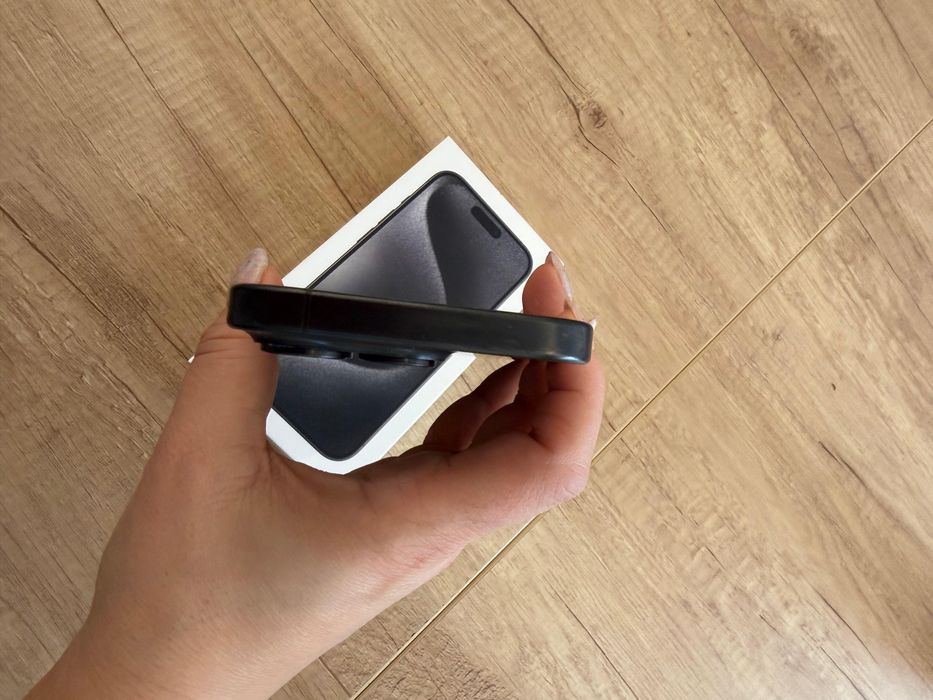 Iphone 15 pro stare foarte buna