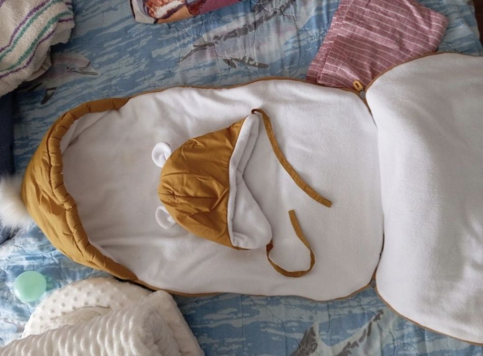 Продам конверты на выписку