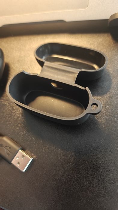 Jabra 75t charging case