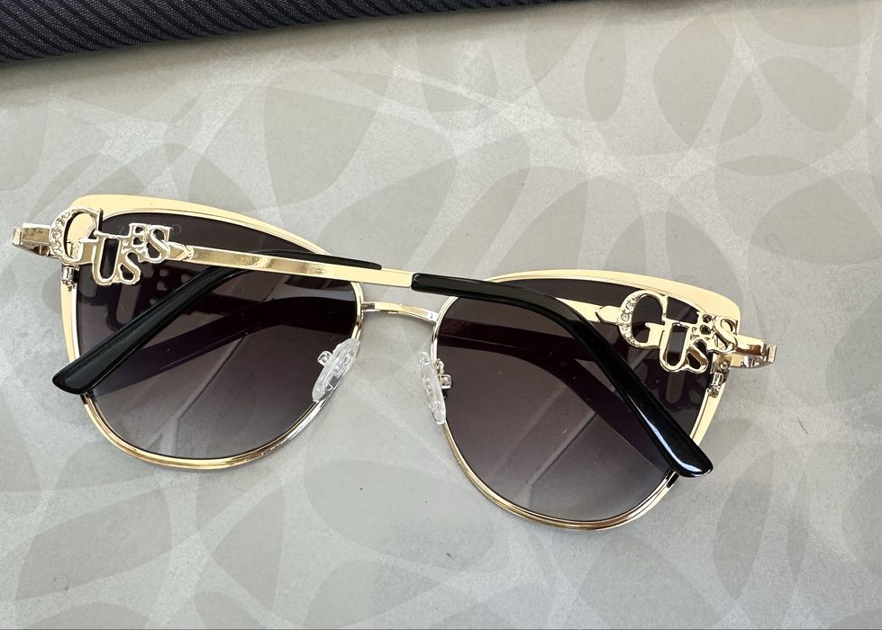Дамски очила GUESS