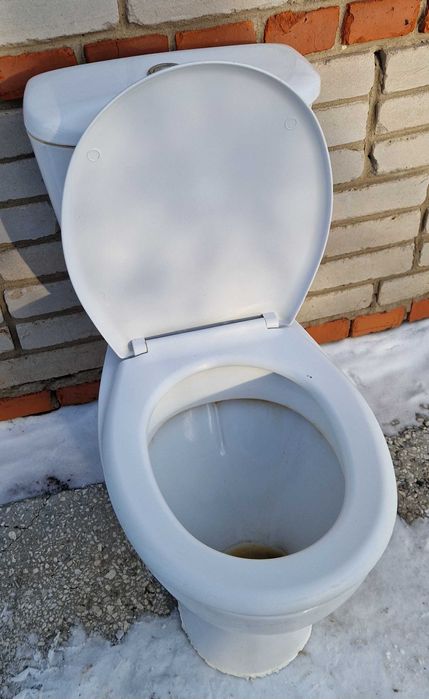 Продается унитаз