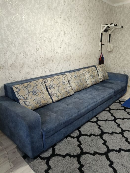 Продам большой диван