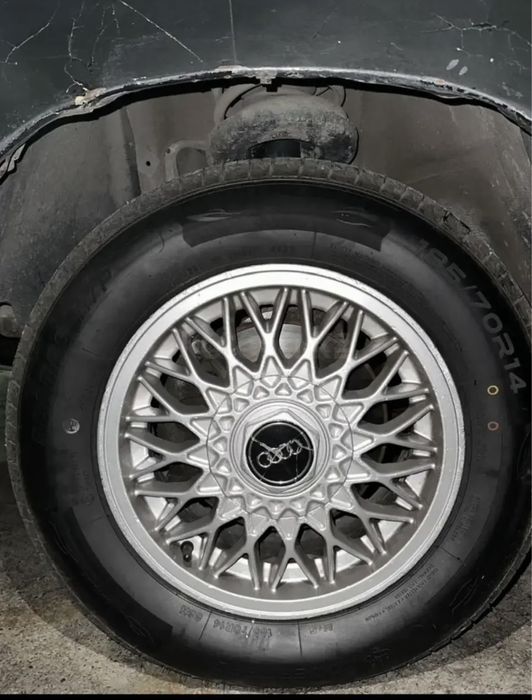 AUDI 100 C3 2.2.