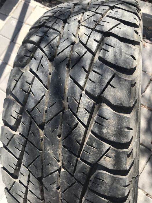 Продам комплект резины 18