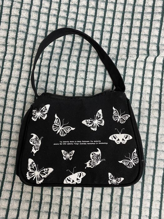 Рюкзак с вещами за 2000тг