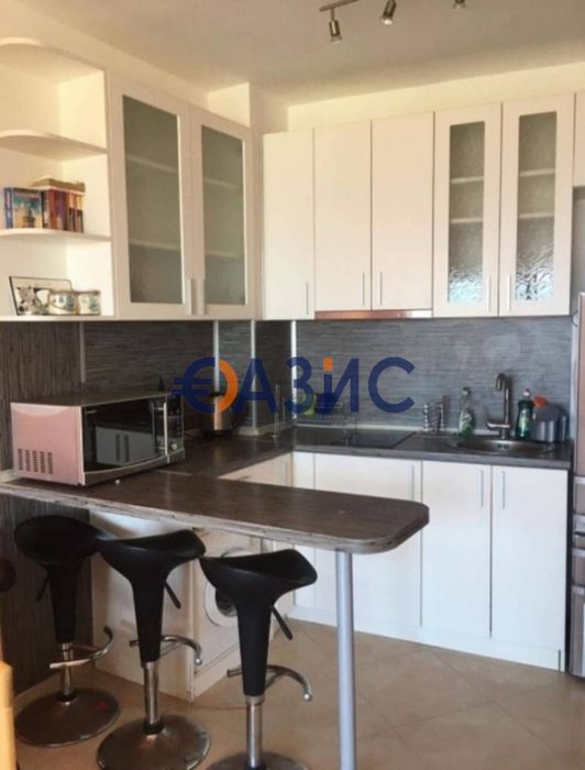 Продава се Двустаен апартамент в Созопол - 72 кв.м за 973 €/кв.м - Снимка #3