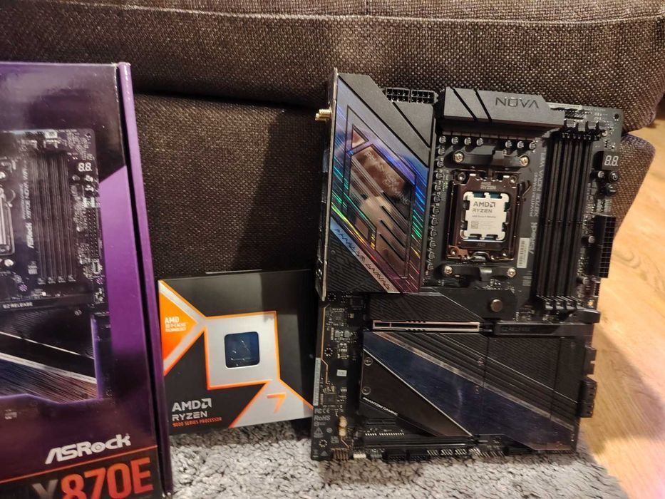 ASRock Phantom Gaming X870E Nova WiFi + Ryzen 7 9800X3D, 8 cores, 5.2Ghz, 96MB, AM5