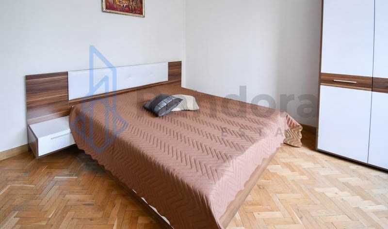 Дава се под наем Тристаен апартамент в София, Оборище - 110 кв.м за 850 € - Снимка #4