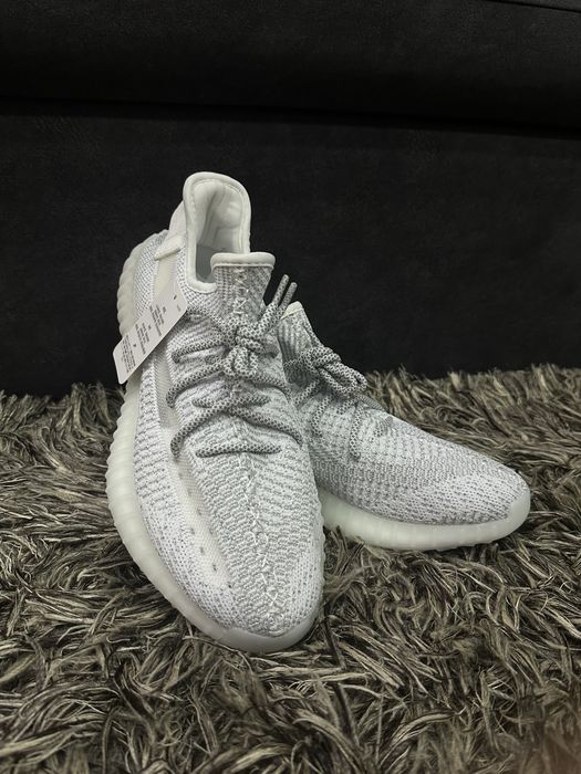 Yeezy 350 White Static