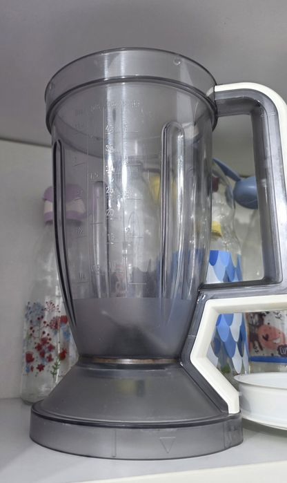 Продается кухонный комбайн Bosch MCM4200/01