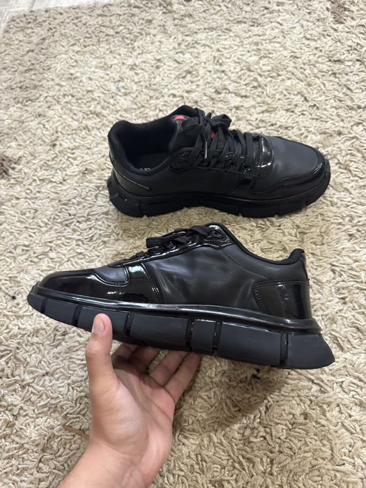 Adidasi prada marimea 42 eu cu piele