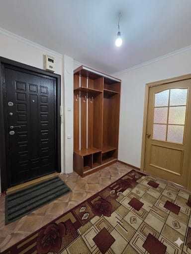 Продается 3-ком кв район Универмаг