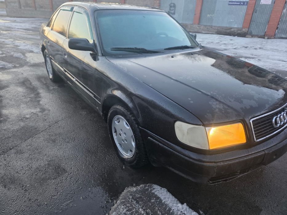 AUDI c4 100 2.3