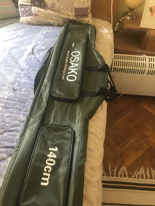 Корабче за внасяне на въдицити и захр. Двоен калъф за въдици с макари