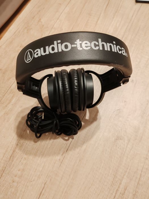 Căști  cu fir Audio-Technica ATH-M20x – stare impecabilă
