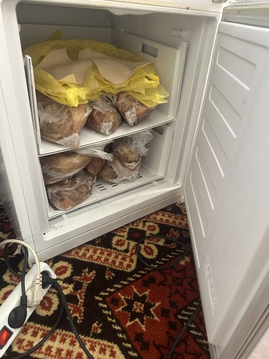 Продам холодильник