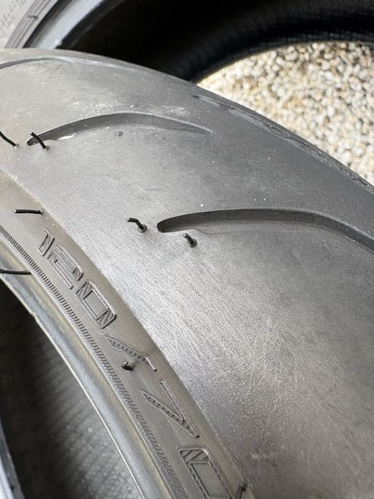 Мото гуми Dunlop Qualifier Core