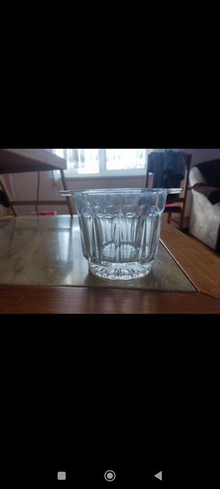 Кристален сервиз - чаши и чинии