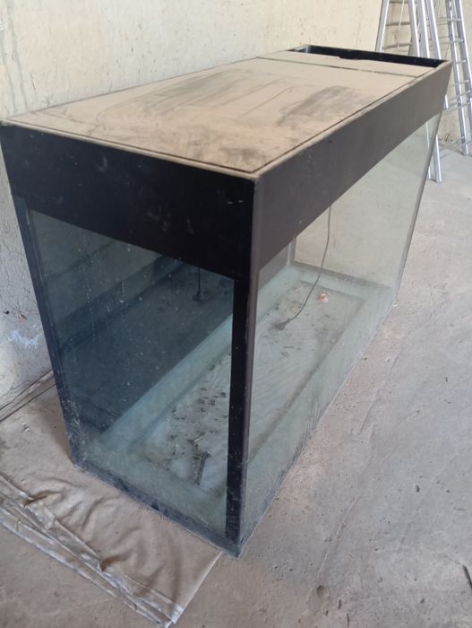 Аквариум срочно сотилади